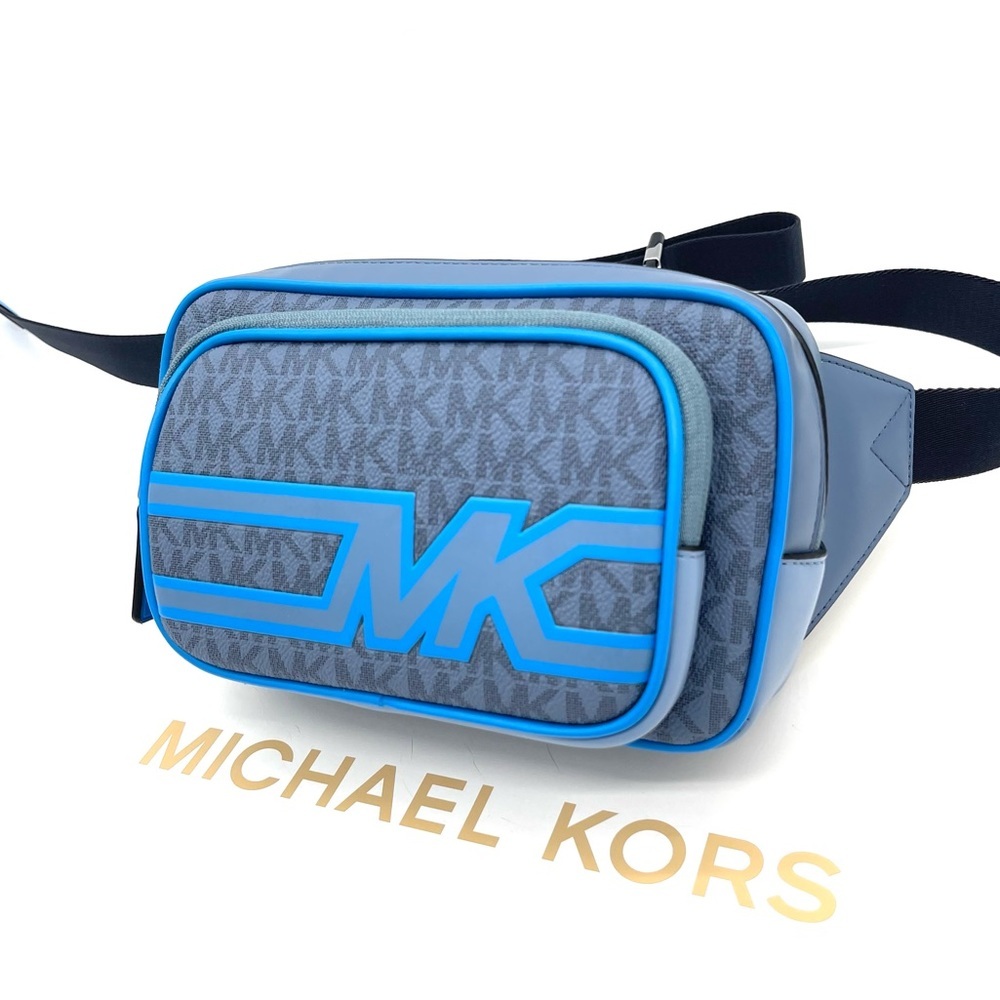 Michael Kors Cooper Double Zip Signature Belt Bag - Picture 3 of 11